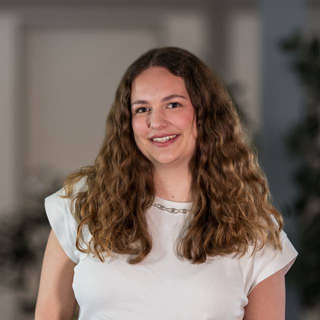 Noémie Schneider | Online Marketing Consultant